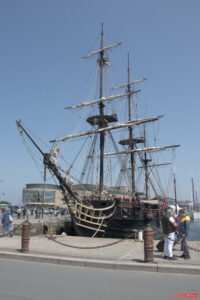 Activités - Bateau - Bateau à voiles - Boat - Bretagne (région administrative) - Brittany (administrative region) - Compagnie maritime - Country - Côte d'Émeraude - English Channel - France - Full-rigged ship - Geography - Géographie - Il-ha-Gwilen - Ille-et-Vilaine - Manche (mer) - Mer - Océan Atlantique - Pays - Rannvro Breizh - Sailboat - Saint-Malo - Sant-Maloù - Ship-owner - Transport - Transport maritime - Transportation - Trois-mâts carré - Vehicle - Véhicule - Étendue d'eau - Étoile du Roy (1997) - Saint-Malo Bretagne (région administrative) France